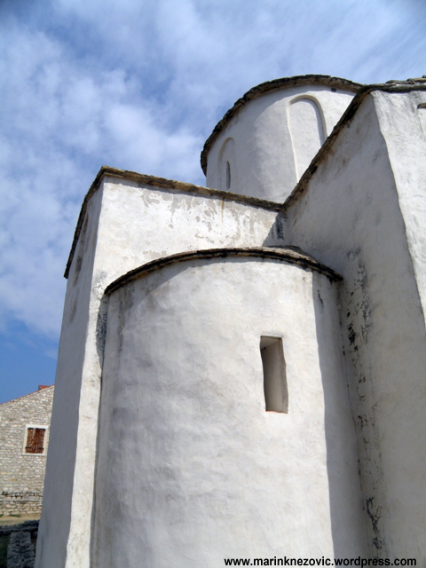 Crkva sv. Križa u Ninu iz 9. st.