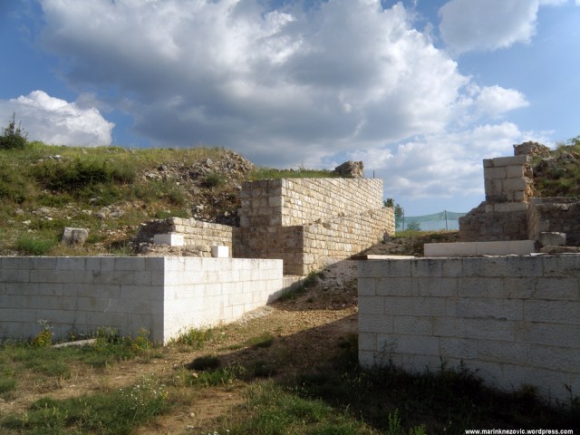 Burnum, arena, Kistanje