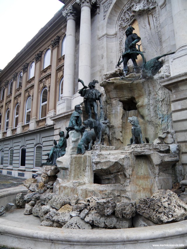 Budim, palača, fontana Matije Korvina