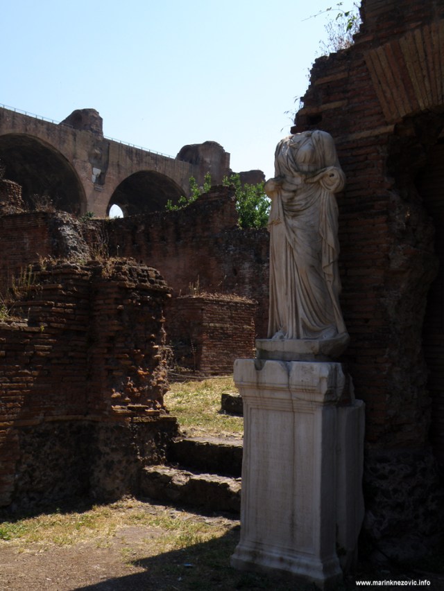 Rim - Atrij Vestalki