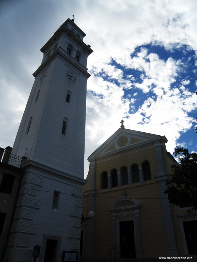 Novi Vinodolski, Crkva sv. Filipa i Jakova