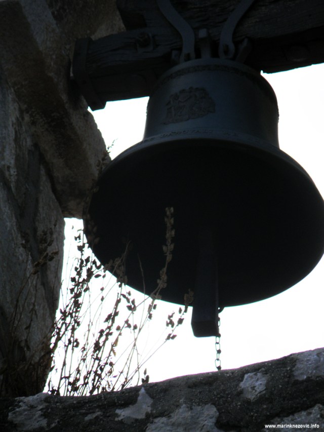 Novi Vinodolski, crkva sv. Trojice