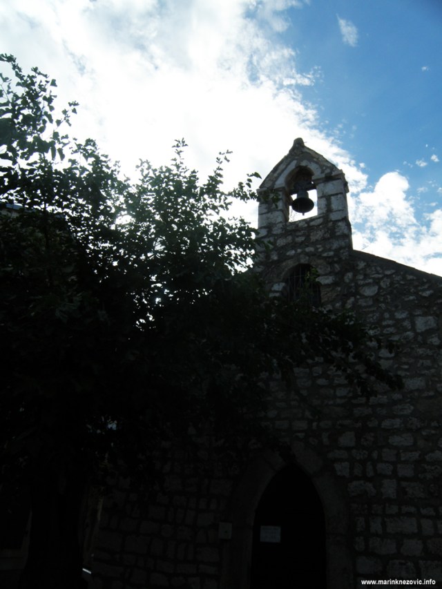 Novi Vinodolski, crkva sv. Trojice