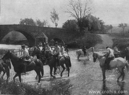 Njemački kadeti još početkom 20. st. uglavnom vježbaju na konjima. Skorašnji rat pokazat će zastarjelost takve obuke i konjice uopće.