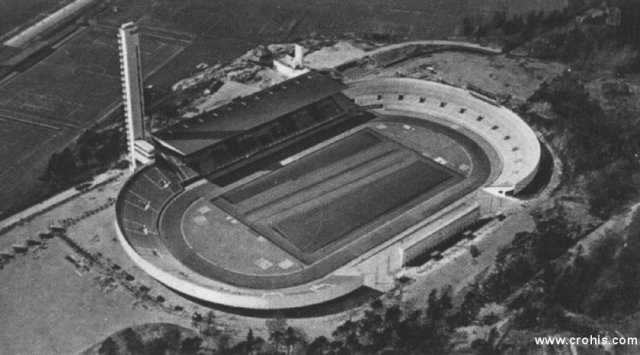 Stadion u Helsinkiju. Sport između dva svjetska rata nije samo stvar rekreaciji već često predstavlja i političku poruku. To se posebno odnosi na Fince koji preko sporta afirmiraju svoju mladu naciju koja je tek nedavno stekla nezavisnost. Finsku promiče i njena moderna arhitektura velikih umjetničkih vrijednosti. Ova dva obilježja ujedinjuju se na stadionu u Helsinkiju.