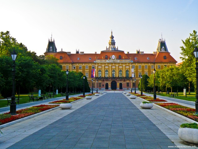 Zgrada Bačko-Bodroške županije