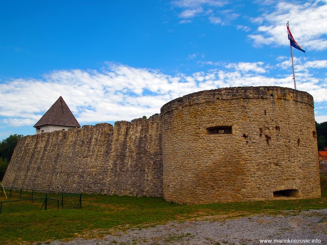 Stari grad Kostajnica