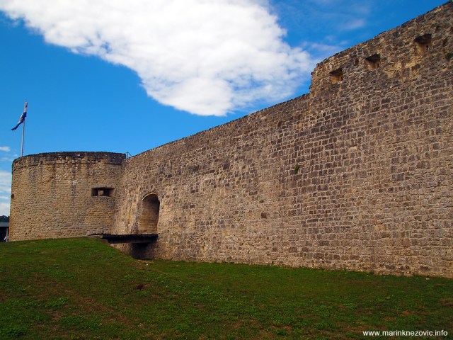 Stari grad Kostajnica