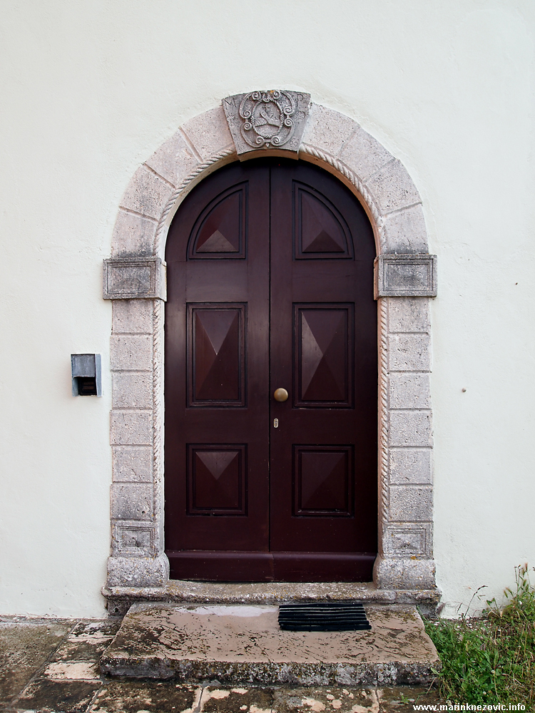 Samostan Sv. Duje, Kraj