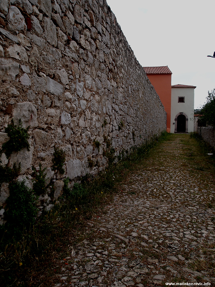Samostan Sv. Duje, Kraj